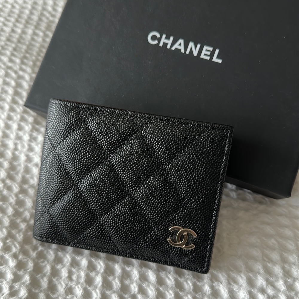 CHANEL bifold cardholder - unisex